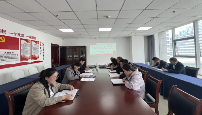 臨空公司黨支部召開(kāi)第三季度黨員（擴(kuò)大）會(huì)議暨深入貫徹中央八項(xiàng)規(guī)定精神學(xué)習(xí)教育總結(jié)會(huì)議