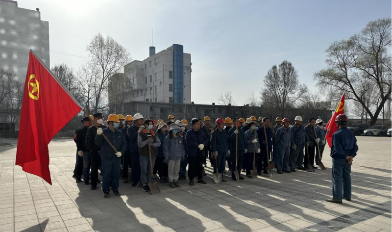 物產(chǎn)工投公司基層黨支部和公司團(tuán)支部聯(lián)合開展&ldquo;共筑家園 正植有你&rdquo;主題黨日、團(tuán)日活動