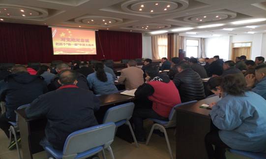 堅(jiān)定信念 對(duì)黨忠誠，融會(huì)貫通 學(xué)以致用