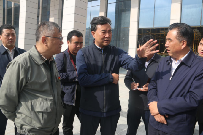 省人大常委會副主任、海東市委書記鳥成云專題調(diào)研曹家堡保稅物流園